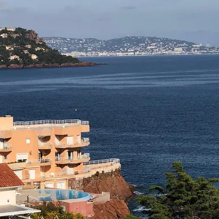 Appartement Jardin & Piscine Au Cap Neree Apartment *