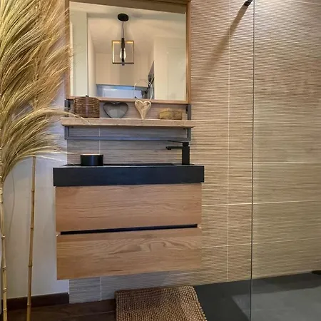 Appartement Jardin & Piscine Au Cap Neree Apartment